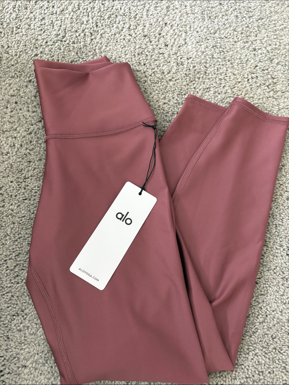 Alo High-Waist Leggings in Burgundy Truffle